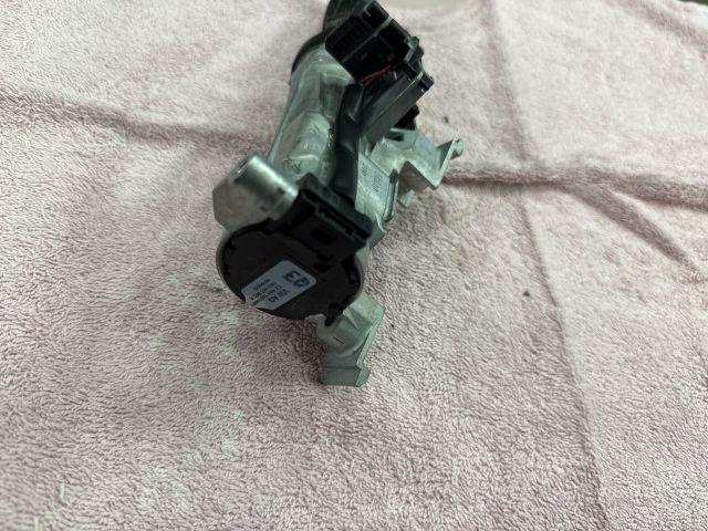 bontott AUDI TT Gyújtáskapcsoló Házzal