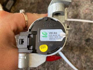 bontott AUDI TT Gyújtáskapcsoló Házzal