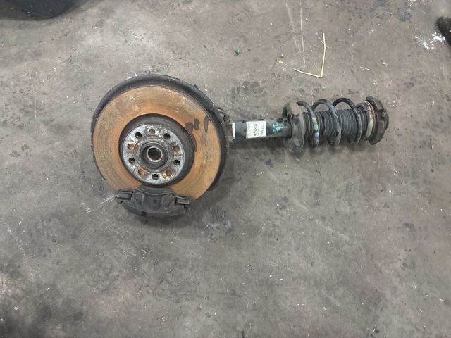 bontott AUDI TT Jobb első Gólyaláb (Lengécsillapító, Rugó)