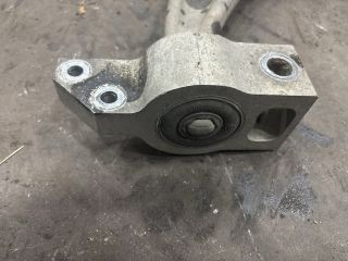 bontott AUDI TT Jobb első Lengőkar