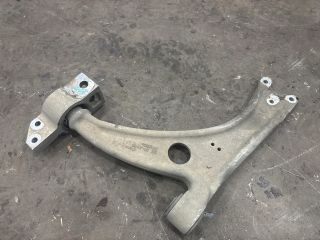 bontott AUDI TT Jobb első Lengőkar