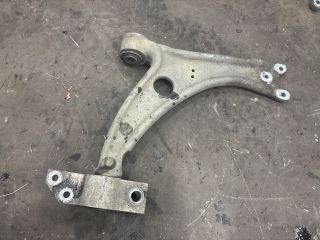 bontott AUDI TT Jobb első Lengőkar