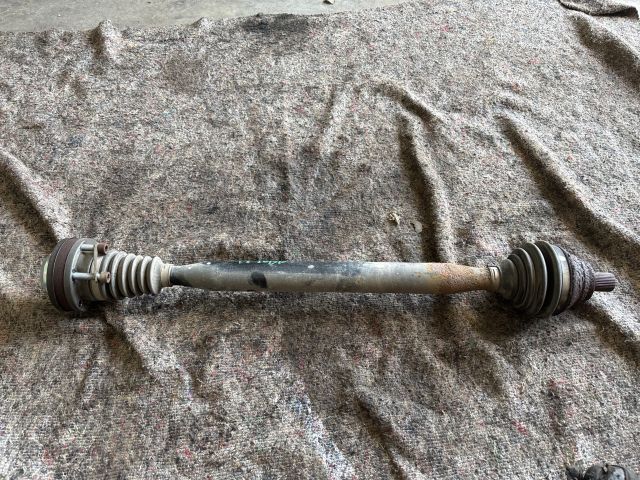 bontott AUDI TT Jobb Féltengely