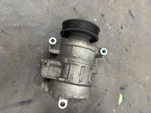 bontott AUDI TT Klímakompresszor