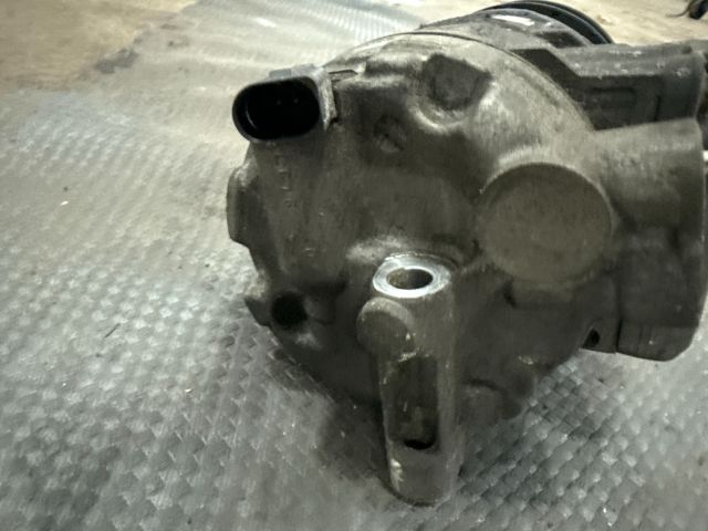 bontott AUDI TT Klímakompresszor