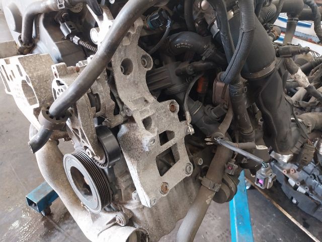 bontott AUDI TT Komplett Motor (Segédberendezésekkel)