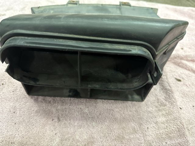 bontott AUDI TT Légbeömlő Cső