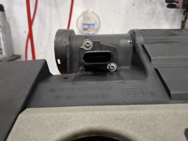 bontott AUDI TT Légszűrő Ház