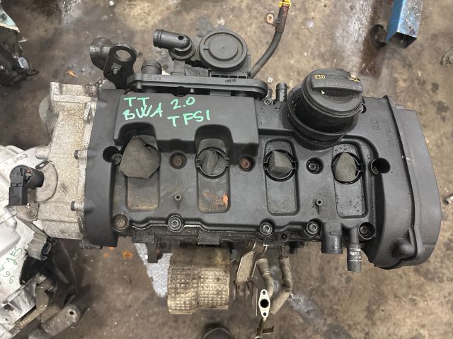 bontott AUDI TT Motor (Fűzött blokk hengerfejjel)