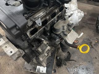 bontott AUDI TT Motor (Fűzött blokk hengerfejjel)