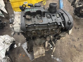 bontott AUDI TT Motor (Fűzött blokk hengerfejjel)