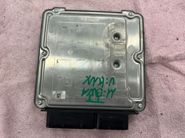 bontott AUDI TT Motorvezérlő