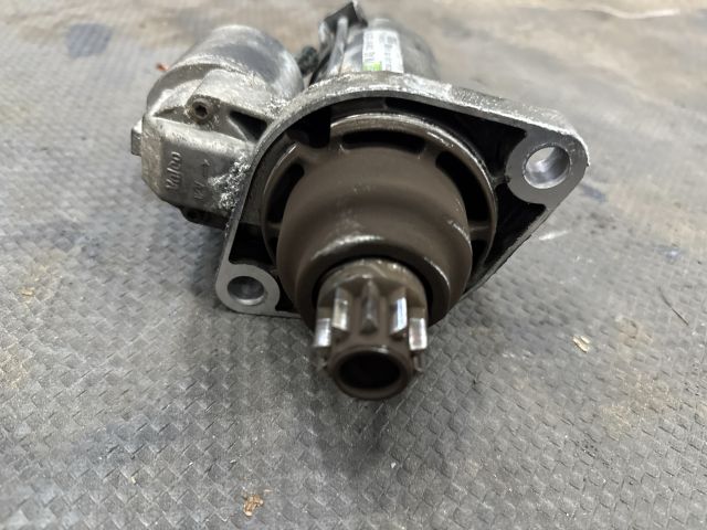 bontott AUDI TT Önindító