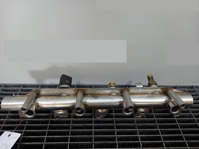 bontott AUDI TT Közösnyomócső