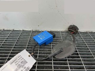 bontott AUDI TT Üzemanyag Szivattyú Relé