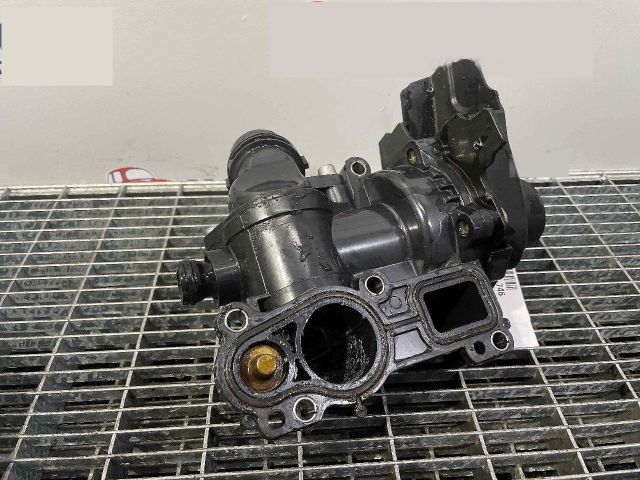 bontott AUDI TT Vízpumpa