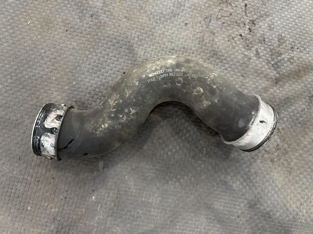 bontott AUDI TT Turbócső