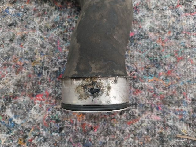 bontott AUDI TT Turbócső