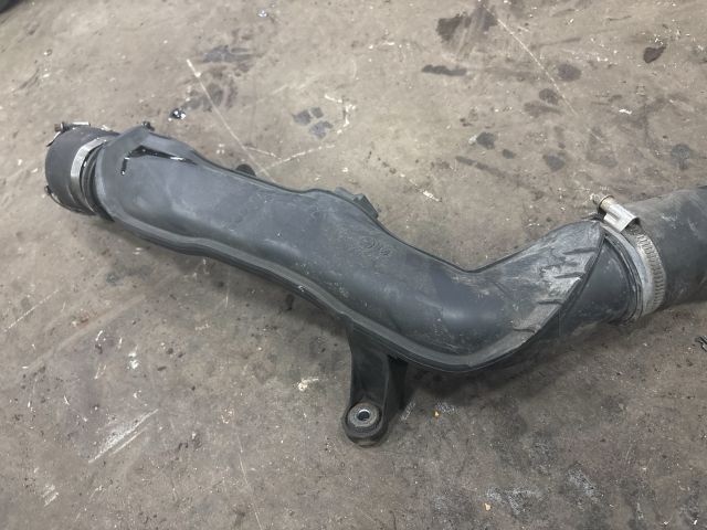 bontott AUDI TT Turbócső