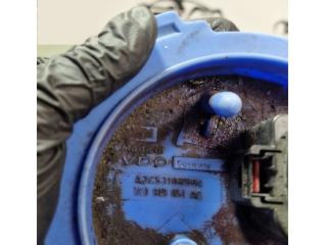 bontott AUDI TT Üzemanyag Szivattyú