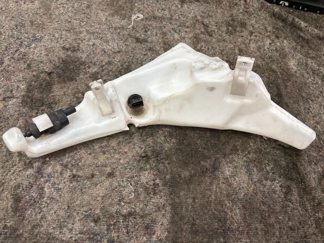 bontott AUDI TT Ablakmosó Tartály