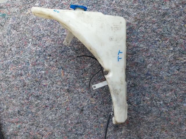 bontott AUDI TT Ablakmosó Tartály