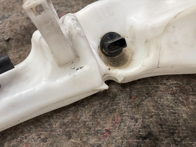 bontott AUDI TT Ablakmosó Tartály