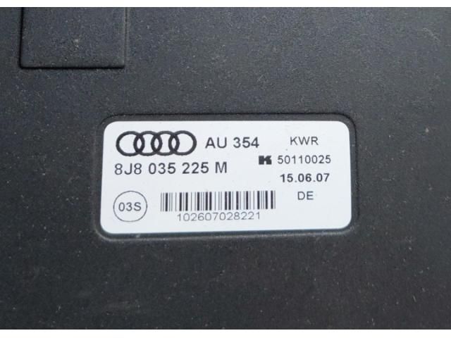 bontott AUDI TT Antenna Erősítő