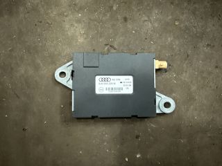 bontott AUDI TT Antenna Erősítő