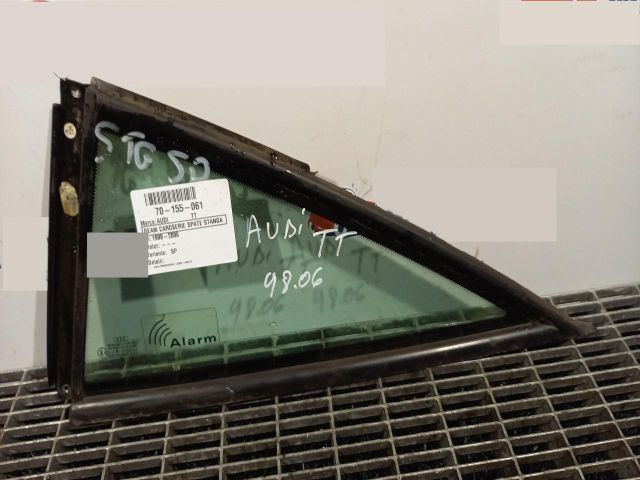 bontott AUDI TT Bal C Oszlop