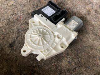 bontott AUDI TT Bal első Ablakemelő Motor