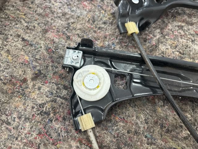 bontott AUDI TT Bal első Ablakemelő Szerkezet (Elektromos)