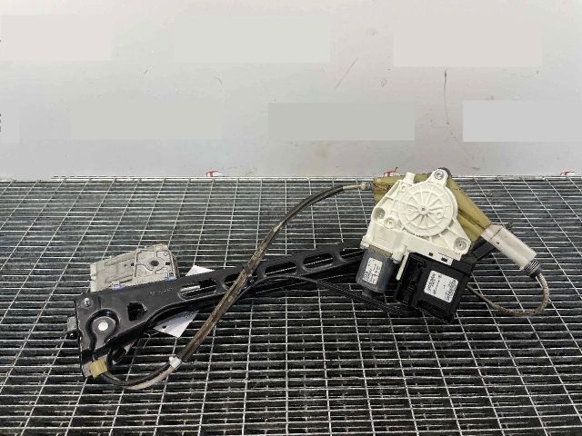 bontott AUDI TT Bal első Ablakemelő Szerkezet (Elektromos)