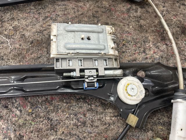 bontott AUDI TT Bal első Ablakemelő Szerkezet (Elektromos)