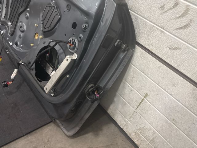 bontott AUDI TT Bal első Ajtó (Részeivel)