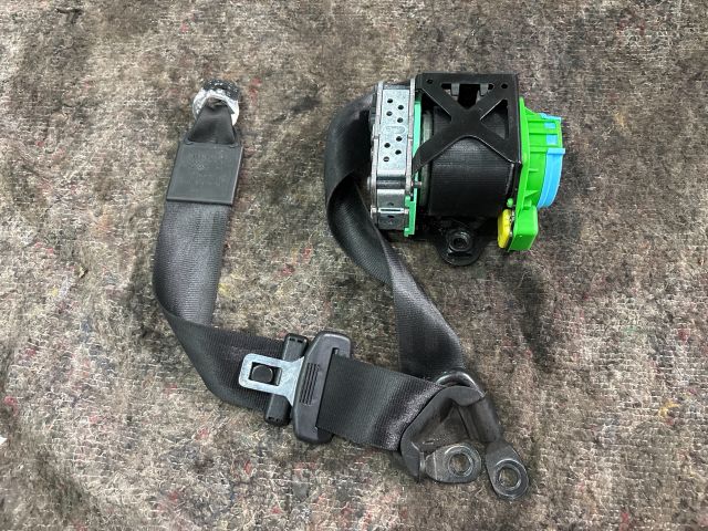 bontott AUDI TT Bal első Biztonsági Öv