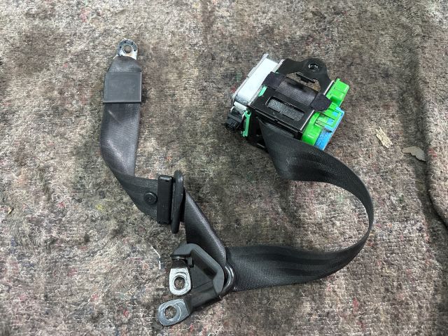 bontott AUDI TT Bal első Biztonsági Öv