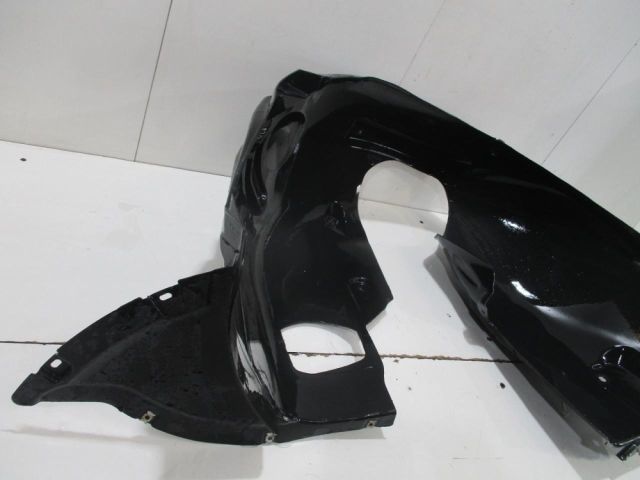 bontott AUDI TT Bal első Dobbetét (Kerékjárati, Műanyag)