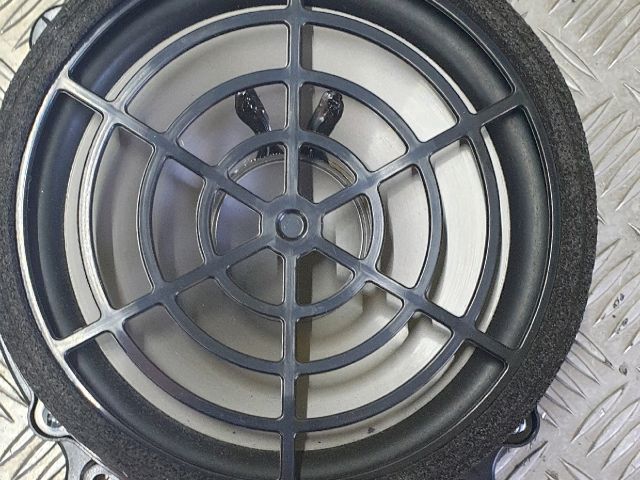 bontott AUDI TT Bal első Hangszóró