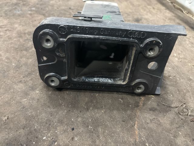 bontott AUDI TT Bal első Hossznyúlvány