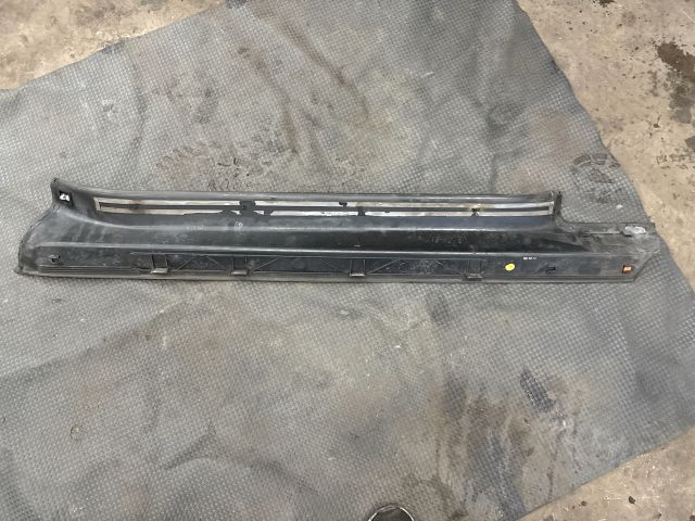 bontott AUDI TT Bal első Küszöb Díszléc