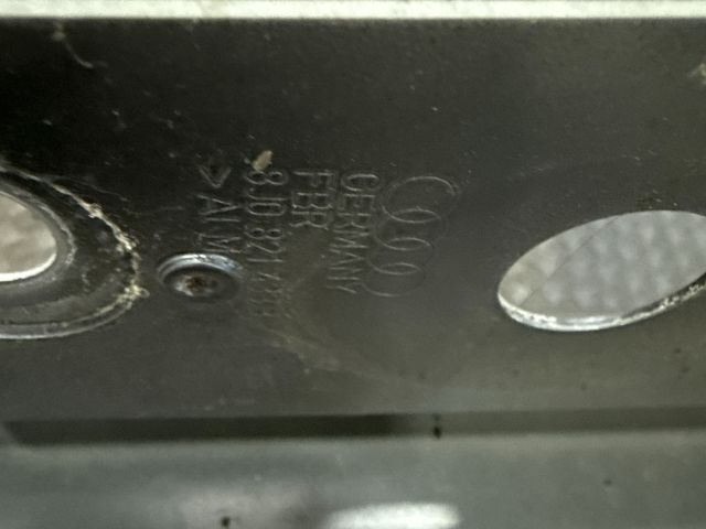 bontott AUDI TT Bal első Sárvédő