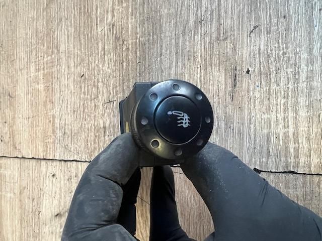 bontott AUDI TT Bal első Ülésfűtés Kapcsoló