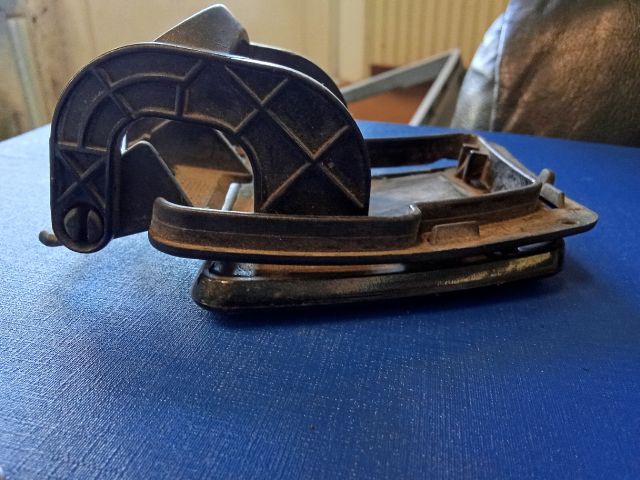 bontott AUDI TT Bal Fényszórómosó Fedél