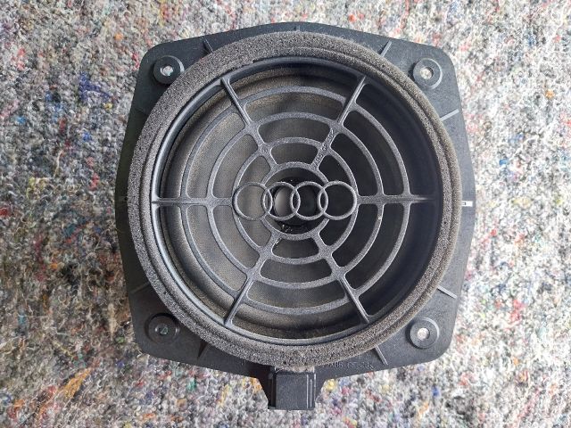 bontott AUDI TT Bal hátsó Hangszóró