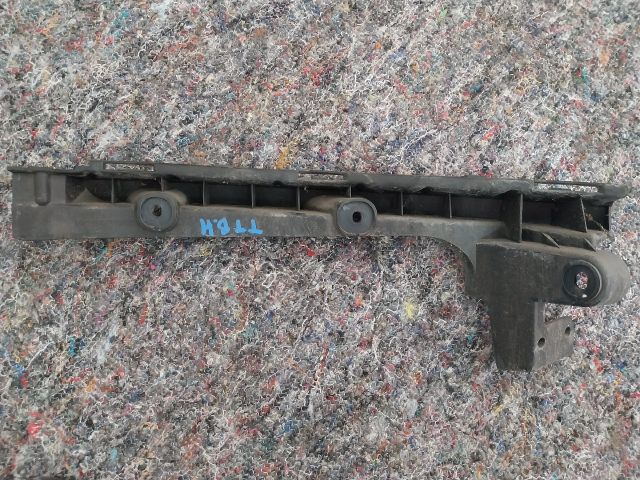 bontott AUDI TT Bal hátsó Lökhárító Tartó (Műanyag)