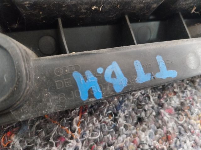 bontott AUDI TT Bal hátsó Lökhárító Tartó (Műanyag)