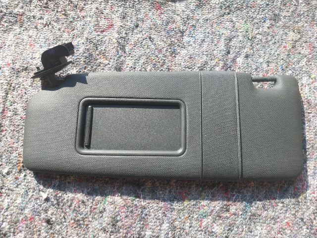 bontott AUDI TT Bal Napellenző