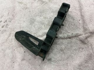 bontott AUDI TT Bal Sárvédő Oldaltartó