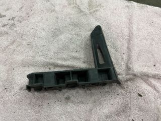 bontott AUDI TT Bal Sárvédő Oldaltartó